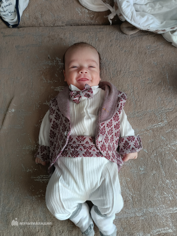 Крупий Амир