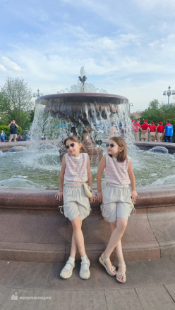 Шевченко Василиса и Ангелина????